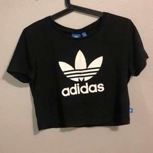 Black cropped adidas t-shirt